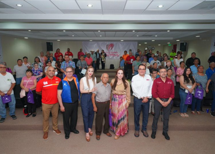 TRANSFORMA SISTEMA DIF Y GOBIERNO MUNICIPAL CALIDAD DE VIDA DE 60 CIUDADANOS CON DIFICULTAD PARA ESCUCHAR